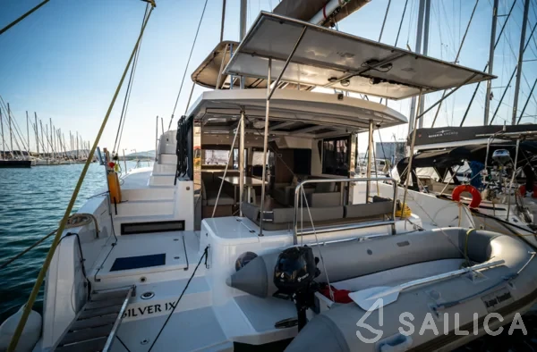 Bali 4.2 - Yacht Charter Sailica