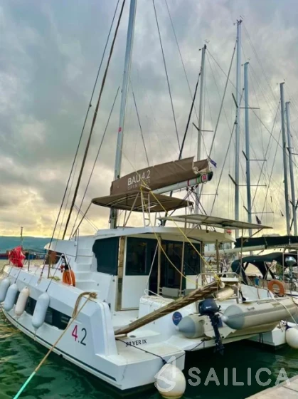 Bali 4.2 - Yacht Charter Sailica