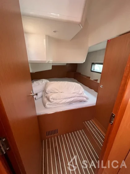 Bavaria C42 - Yacht Charter Sailica