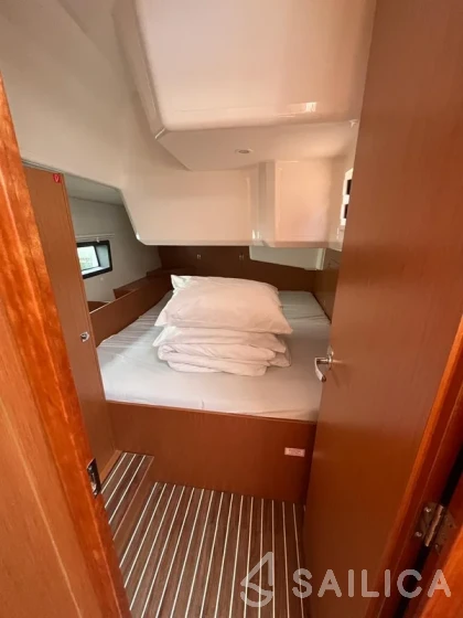 Bavaria C42 - Yacht Charter Sailica