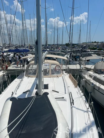 Bavaria C42 - Yacht Charter Sailica