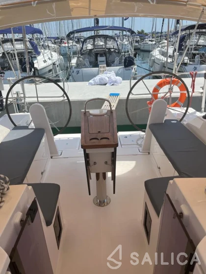 Bavaria C42 - Yacht Charter Sailica