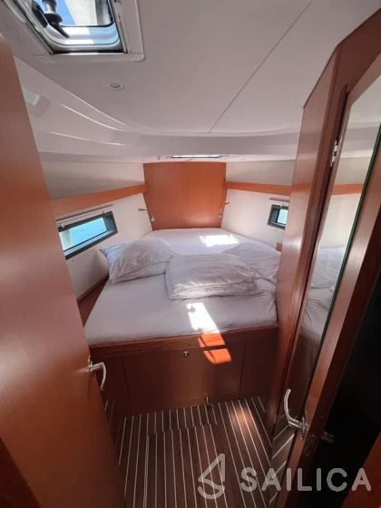 Bavaria C42 - Yacht Charter Sailica