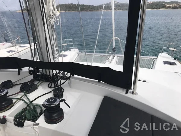 Lagoon 52 - Yacht Charter Sailica