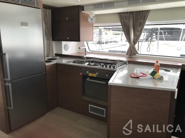 Lagoon 52 - Yacht Charter Sailica