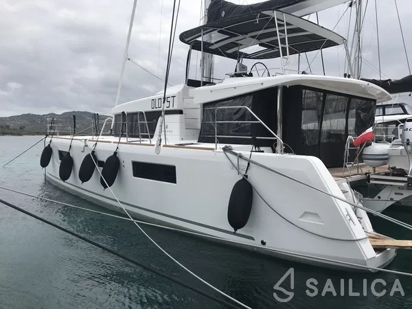 Lagoon 52 - Yacht Charter Sailica