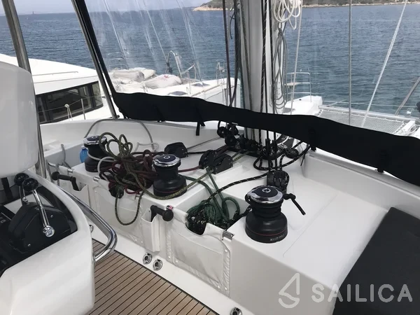 Lagoon 52 - Yacht Charter Sailica