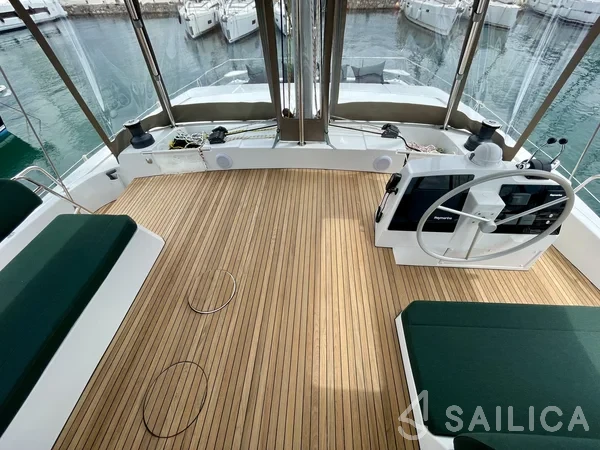 Bali 4.8  - Yacht Charter Sailica