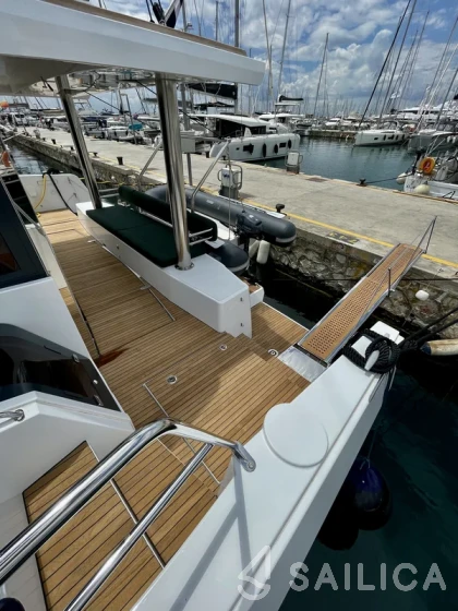 Bali 4.8  - Yacht Charter Sailica