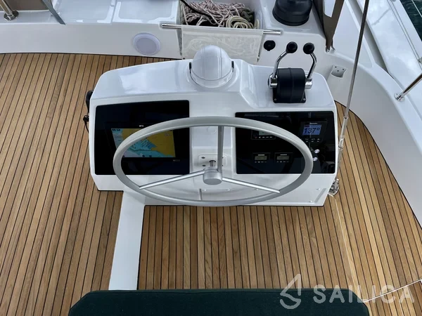 Bali 4.8  - Yacht Charter Sailica