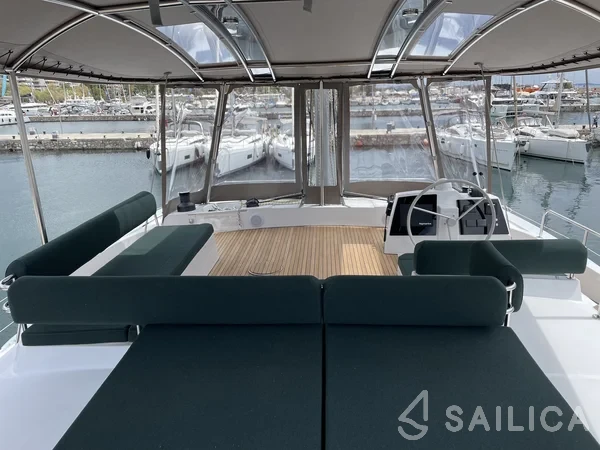 Bali 4.8  - Yacht Charter Sailica