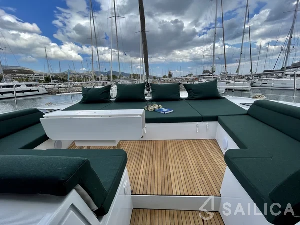 Bali 4.8  - Yacht Charter Sailica