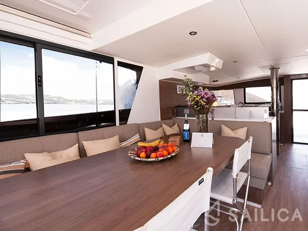 Bali 4.6 - Yacht Charter Sailica