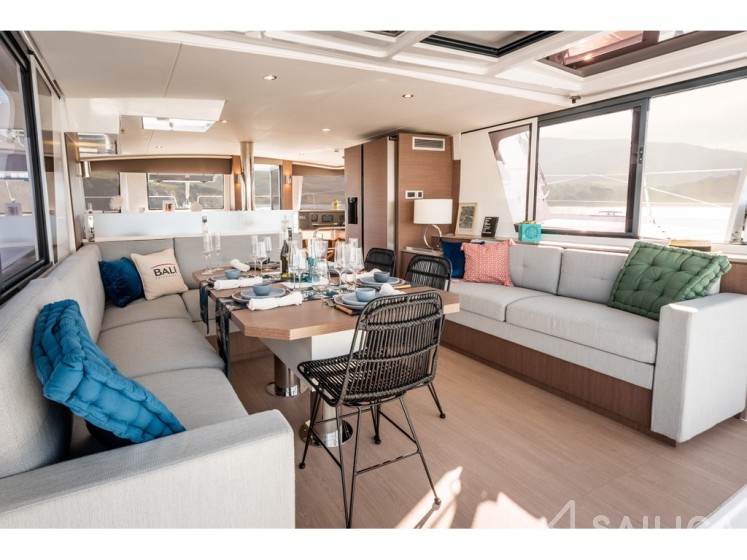 Bali 4.6 - Yacht Charter Sailica