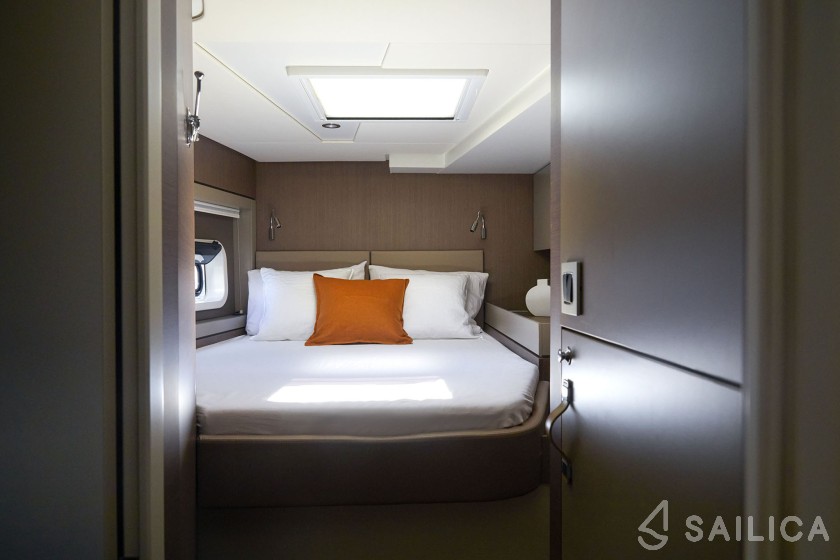 Bali 4.6 - Yacht Charter Sailica