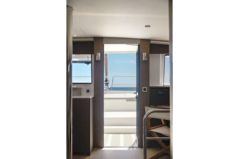 Bali 4.6 - Yacht Charter Sailica