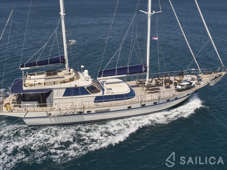 Gulet - Yacht Charter Sailica