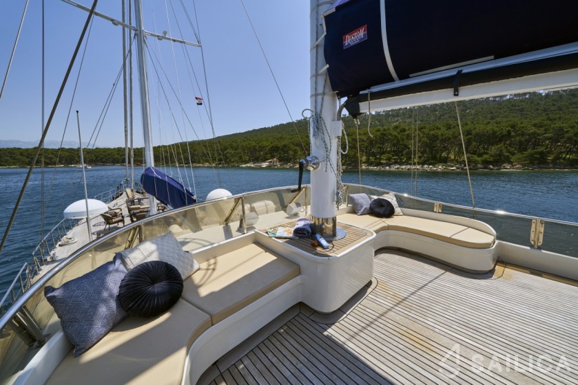 Gulet - Yacht Charter Sailica