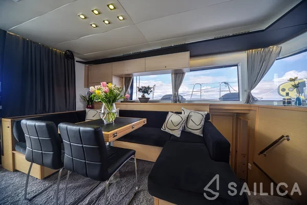 Lagoon 560 S2 - Yacht Charter Sailica