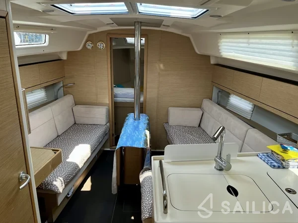 Hanse 348 - Yacht Charter Sailica