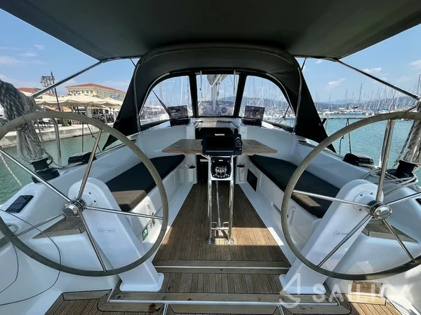 Hanse 348 - Yacht Charter Sailica