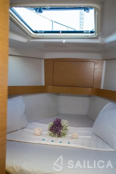 Elan 45 Impression - Yacht Charter Sailica