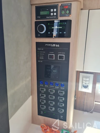 Focus Power 44 - Yacht Charter Sailica