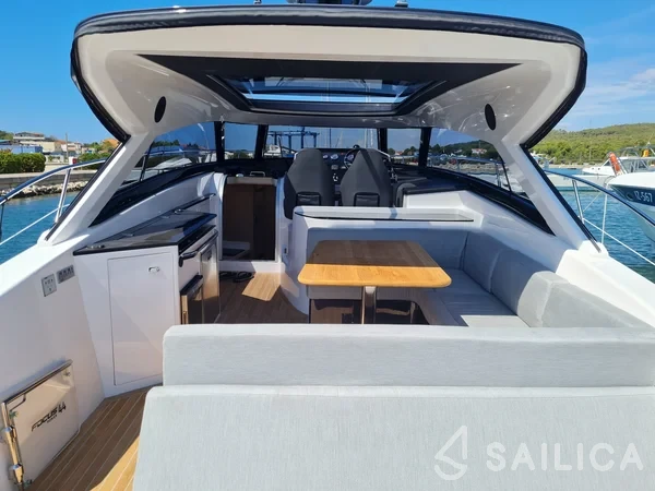 Focus Power 44 - Yacht Charter Sailica