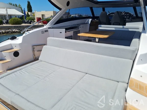 Focus Power 44 - Yacht Charter Sailica