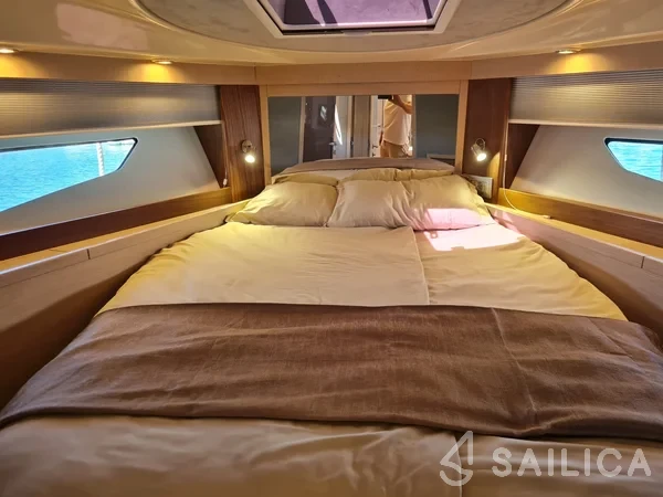 Focus Power 44 - Yacht Charter Sailica