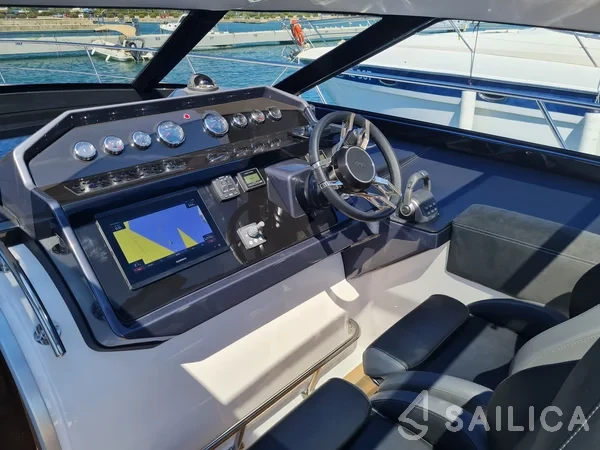 Focus Power 44 - Yacht Charter Sailica