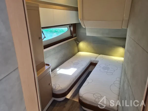 Focus Power 44 - Yacht Charter Sailica