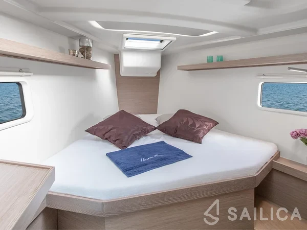Hanse 418 - Yacht Charter Sailica