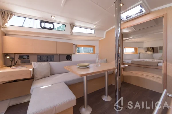 Hanse 418 - Yacht Charter Sailica