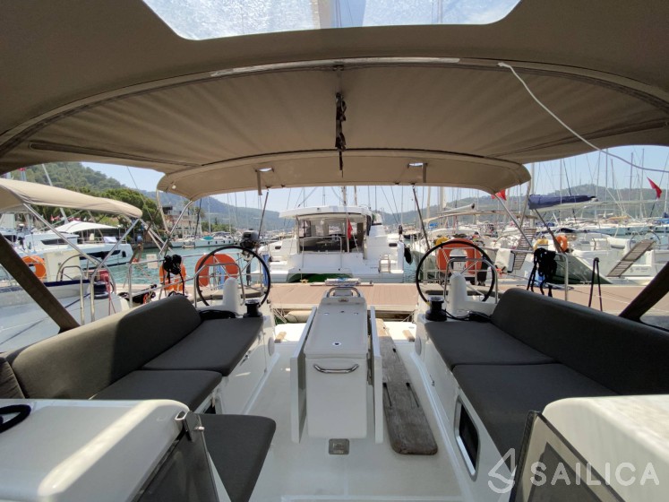 Sun Odyssey 490 - Yacht Charter Sailica