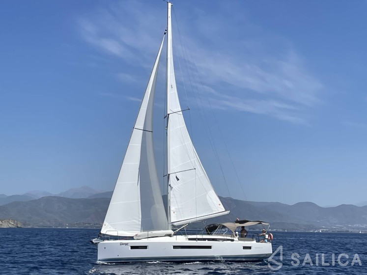 Sun Odyssey 490 - Yacht Charter Sailica