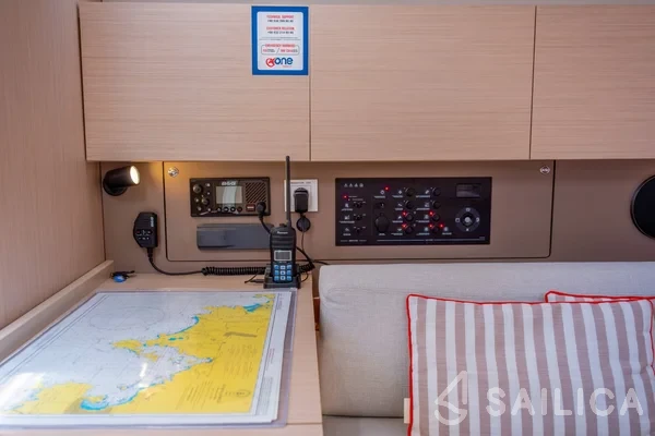 Oceanis 38.1 - Yacht Charter Sailica