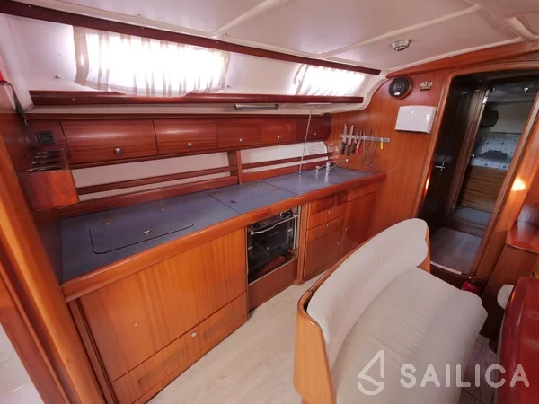 Bavaria 44 - Yacht Charter Sailica