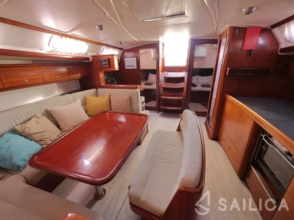 Bavaria 44 - Yacht Charter Sailica