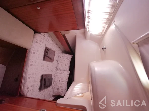 Bavaria 44 - Yacht Charter Sailica