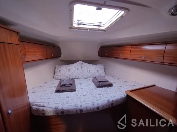 Bavaria 44 - Yacht Charter Sailica