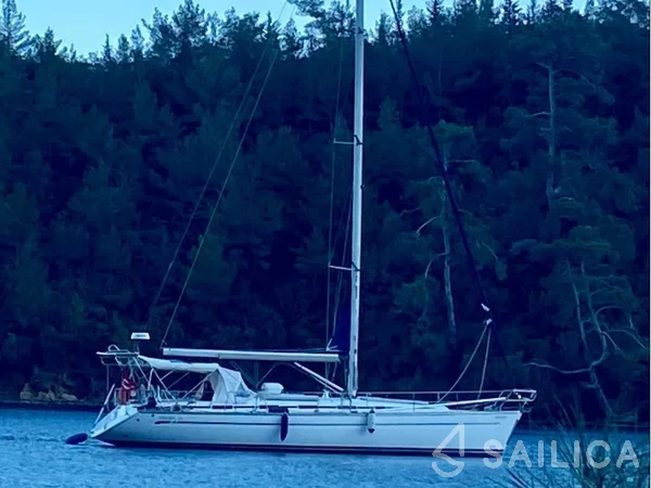 Bavaria 44 - Yacht Charter Sailica