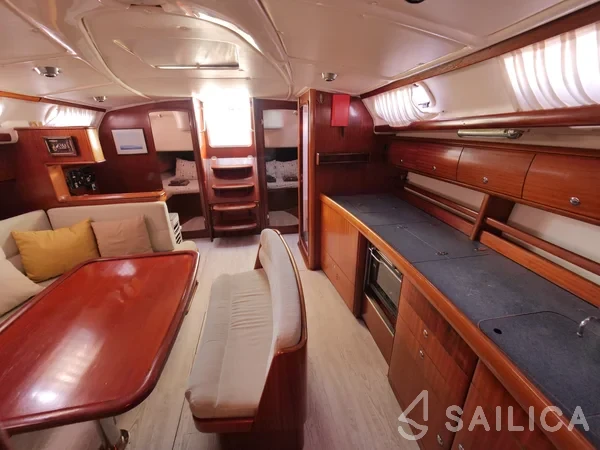 Bavaria 44 - Yacht Charter Sailica