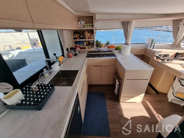 Lagoon 46  - Yacht Charter Sailica