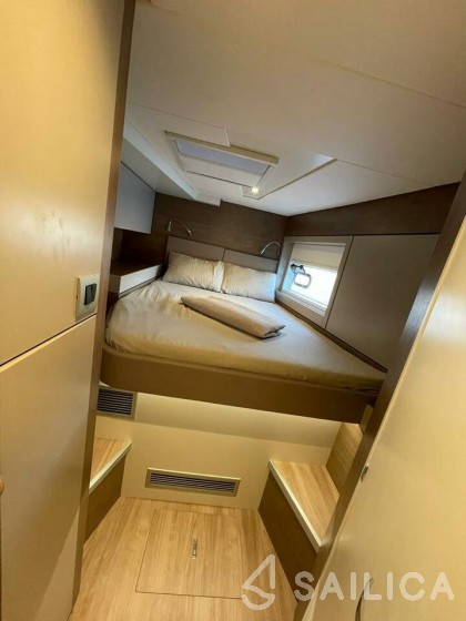 Bali 4.6 - 4 + 1 cab. - Yacht Charter Sailica