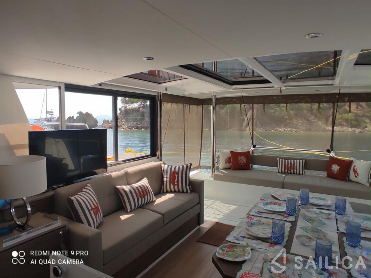 Bali 4.6 - 4 + 1 cab. - Yacht Charter Sailica