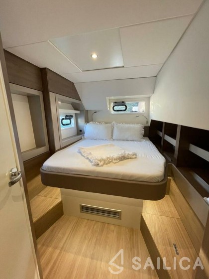 Bali 4.6 - 4 + 1 cab. - Yacht Charter Sailica