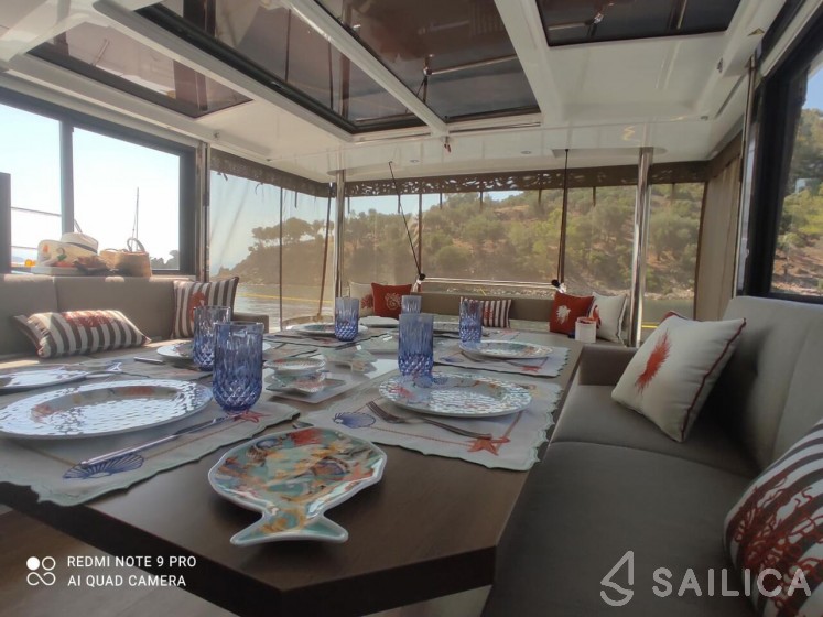 Bali 4.6 - 4 + 1 cab. - Yacht Charter Sailica