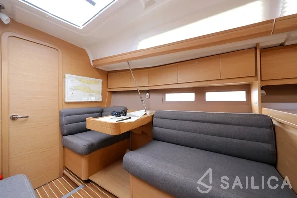 Dufour 412 GL - Yacht Charter Sailica