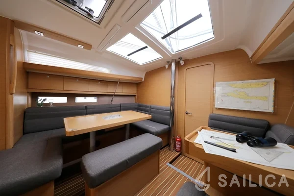 Dufour 412 GL - Yacht Charter Sailica